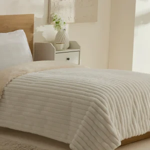 Karaca Stripe Sherpa Weiße Decke 150x200
